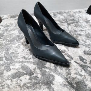 ** LAST CHANCE SALE** Vera Wang, Simply Vera, Gray, Wmn Sz 8